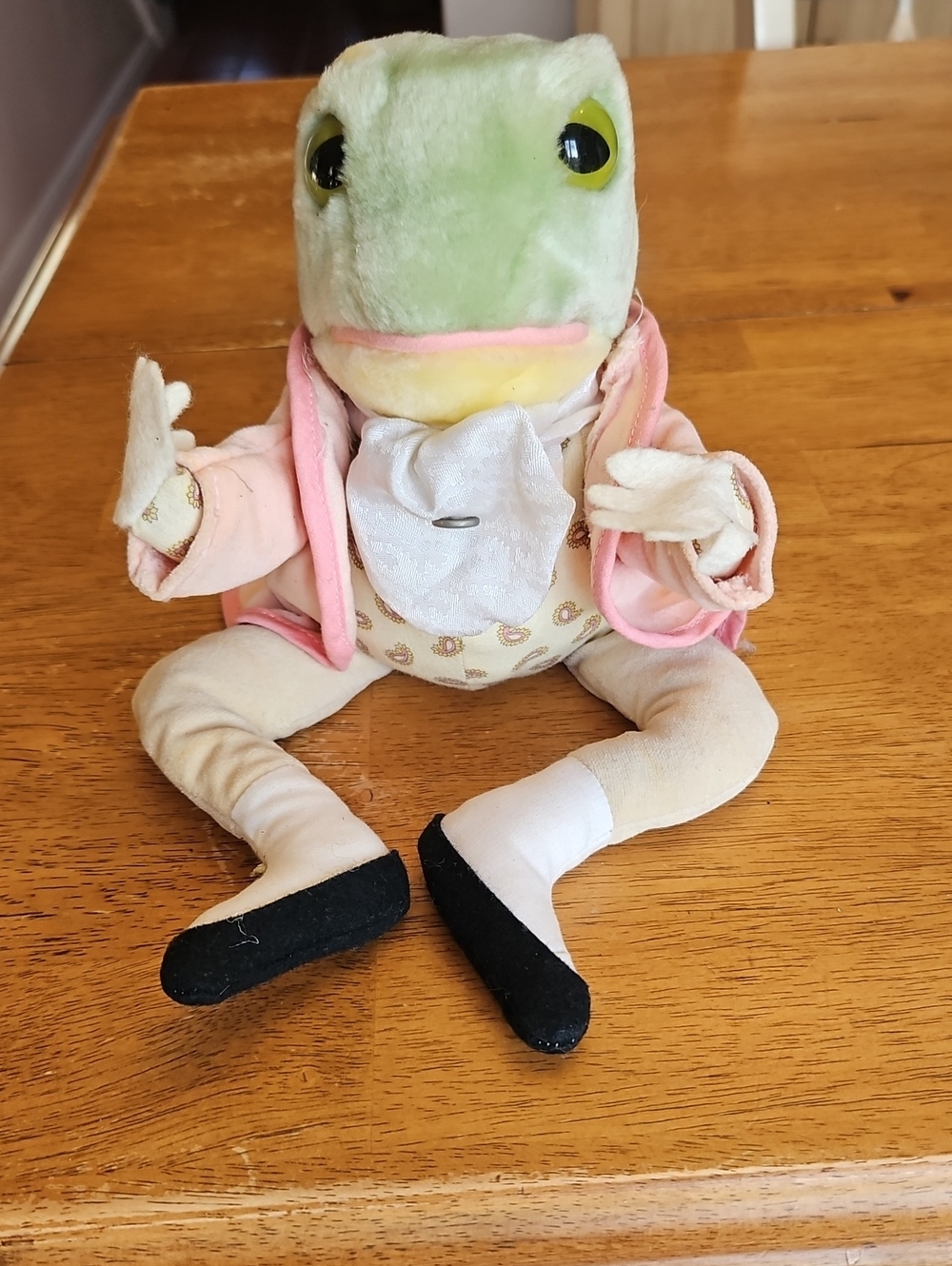 Plush Frog Stuffed Animal in Green and Pink - Classic Character Toy